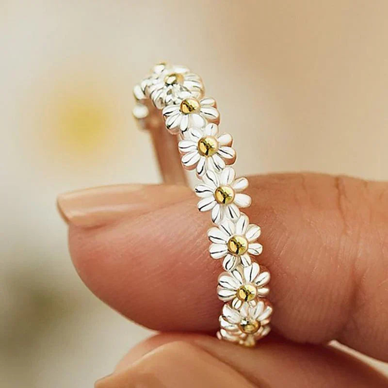 Adjustable Daisy Ring