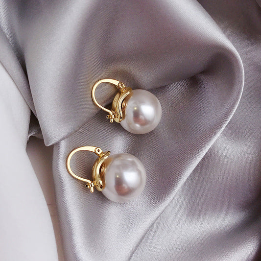 Thick Pearl Earrings