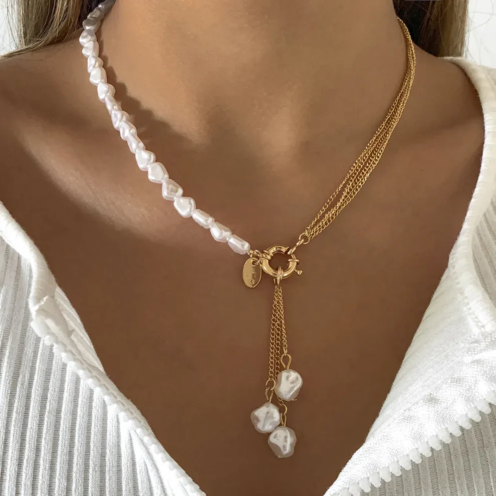 Elegant Necklace with Pendant